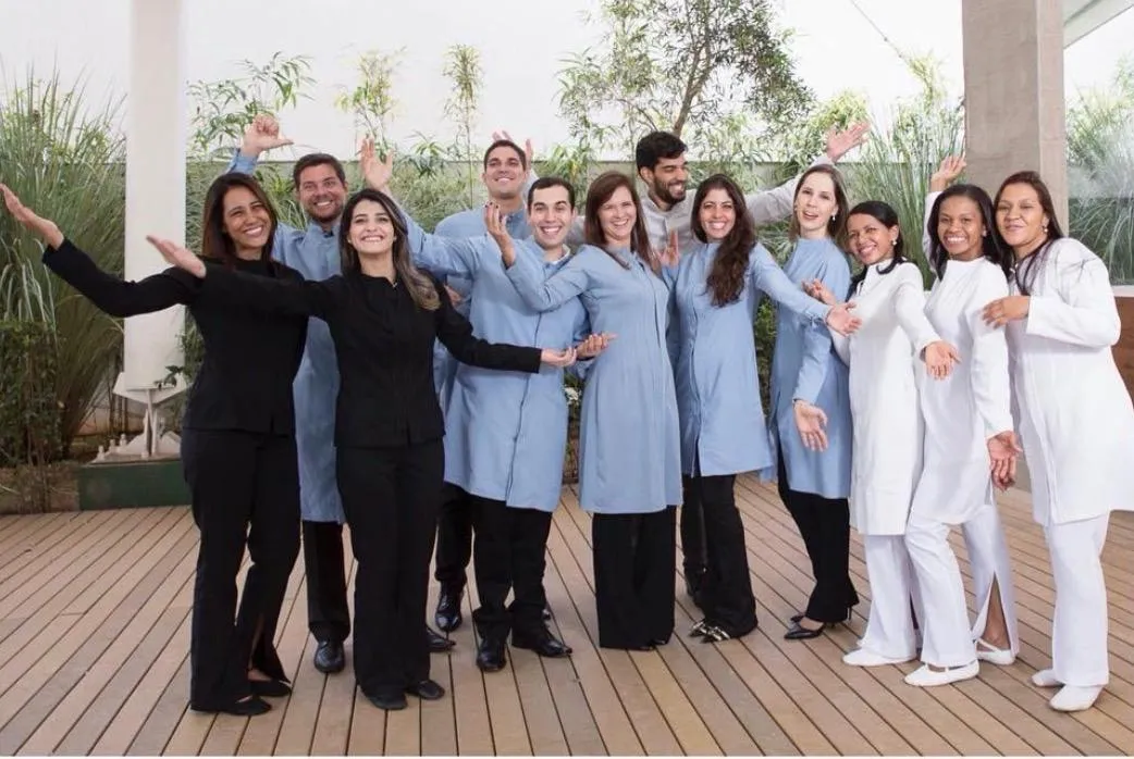 Equipe da Unidade Senso Brasília reunida com a Dra. Simone Carrara.