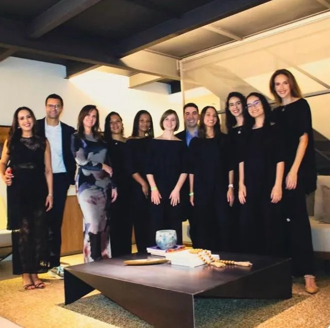 Dr. Bruno D’Aurea Furquim, Dra. Simone Carrara e equipe reunidos na inauguração da Unidade Senso São Paulo.