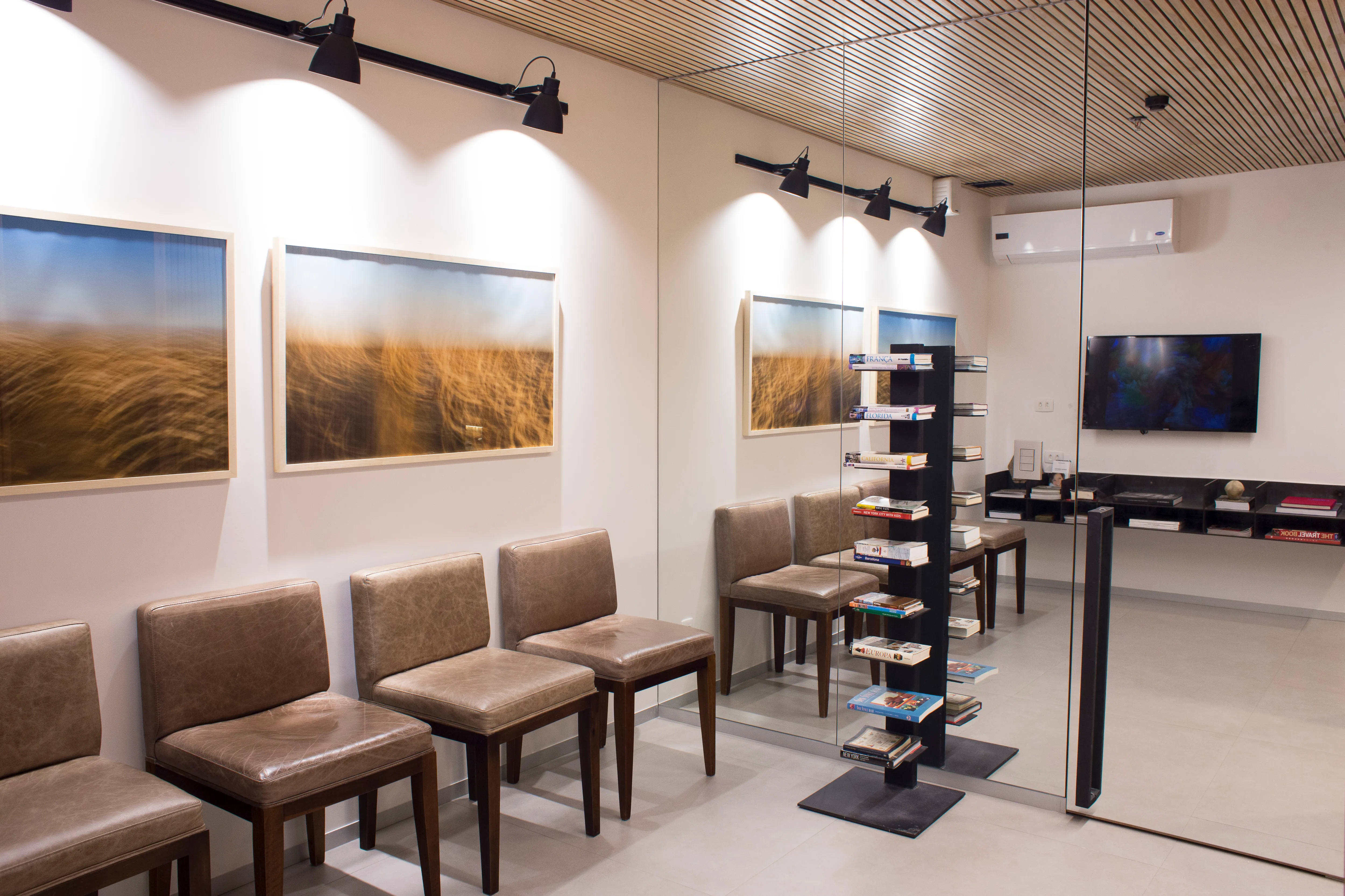 Sala de espera da clínica parceira Senso em Brasília